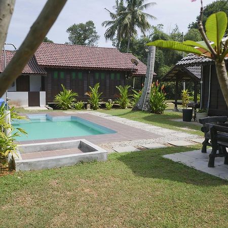 Kampung Tok Lembut Vacation Home Пантай-Сенанг Экстерьер фото